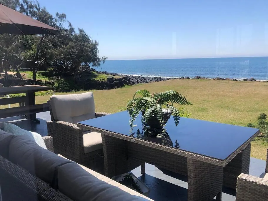 ברגרה Pet & Family Friendly Ocean Front Beach Cottage 0*,  אוסטרליה