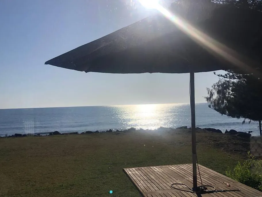 ברגרה Pet & Family Friendly Ocean Front Beach Cottage בית נופש