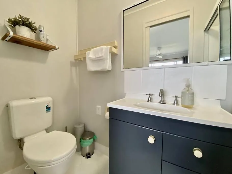Pet & Family Friendly Ocean Front Beach Cottage Bargara Australia