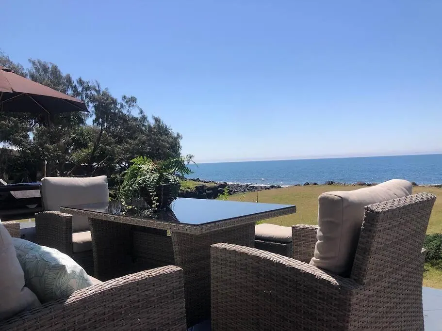 Pet & Family Friendly Ocean Front Beach Cottage Bargara Australia